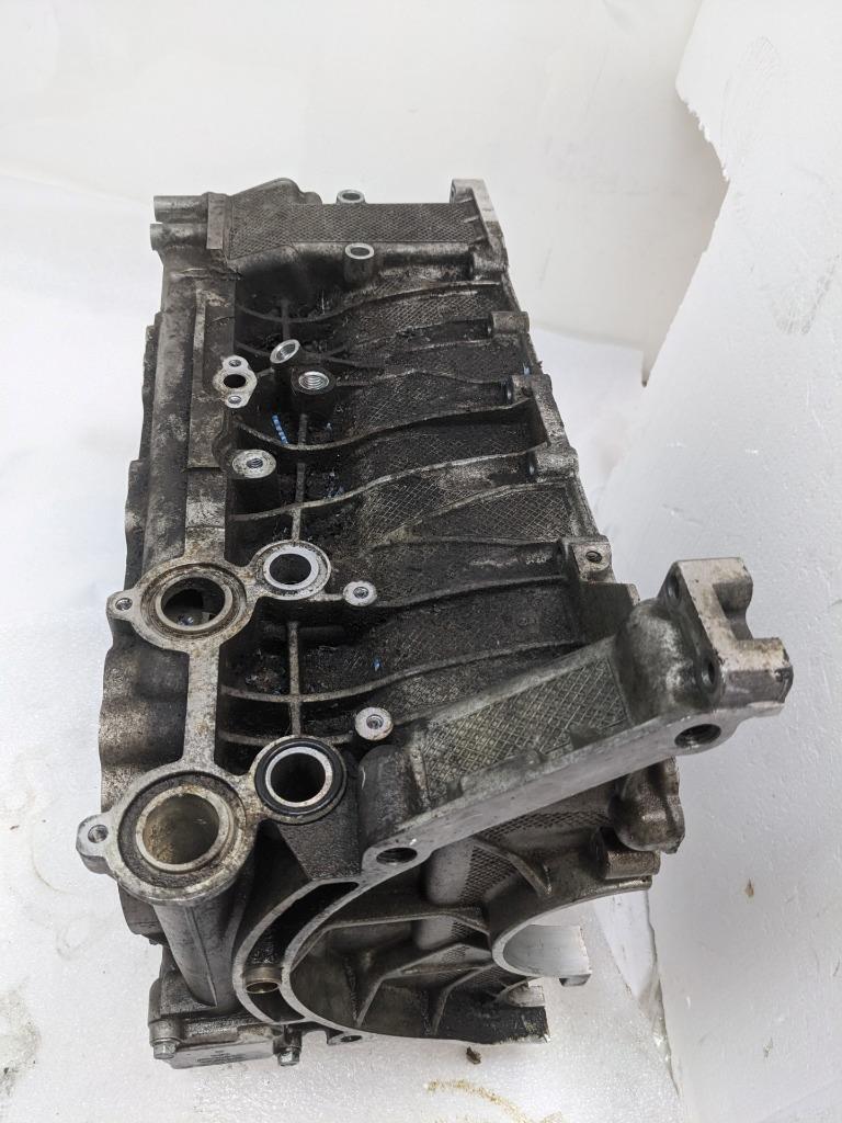 PORSCHE 911/996 RIGHT SIDE ENGINE BLOCK 9961011460R USED B2