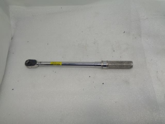 SNAP-ON 1/2" DRIVE SAE ADJUSTABLE CLICK-TYPE FIXED RACHET TORQUE WRENCH USED R22