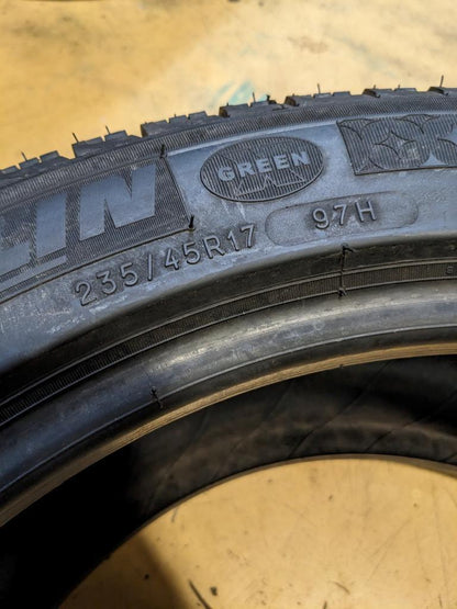 MICHELIN MICHELIN X-ICE Xi3 P 235 45 17 97H SL TIRE 13631 BQ4