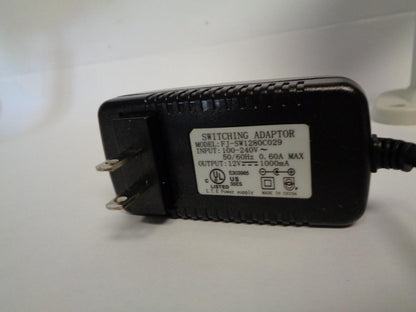 PAIR OF GADSPOT 420TVL 232 INFRARED DAY AND NIGHT CAMERAS NEW R6 TOTE B