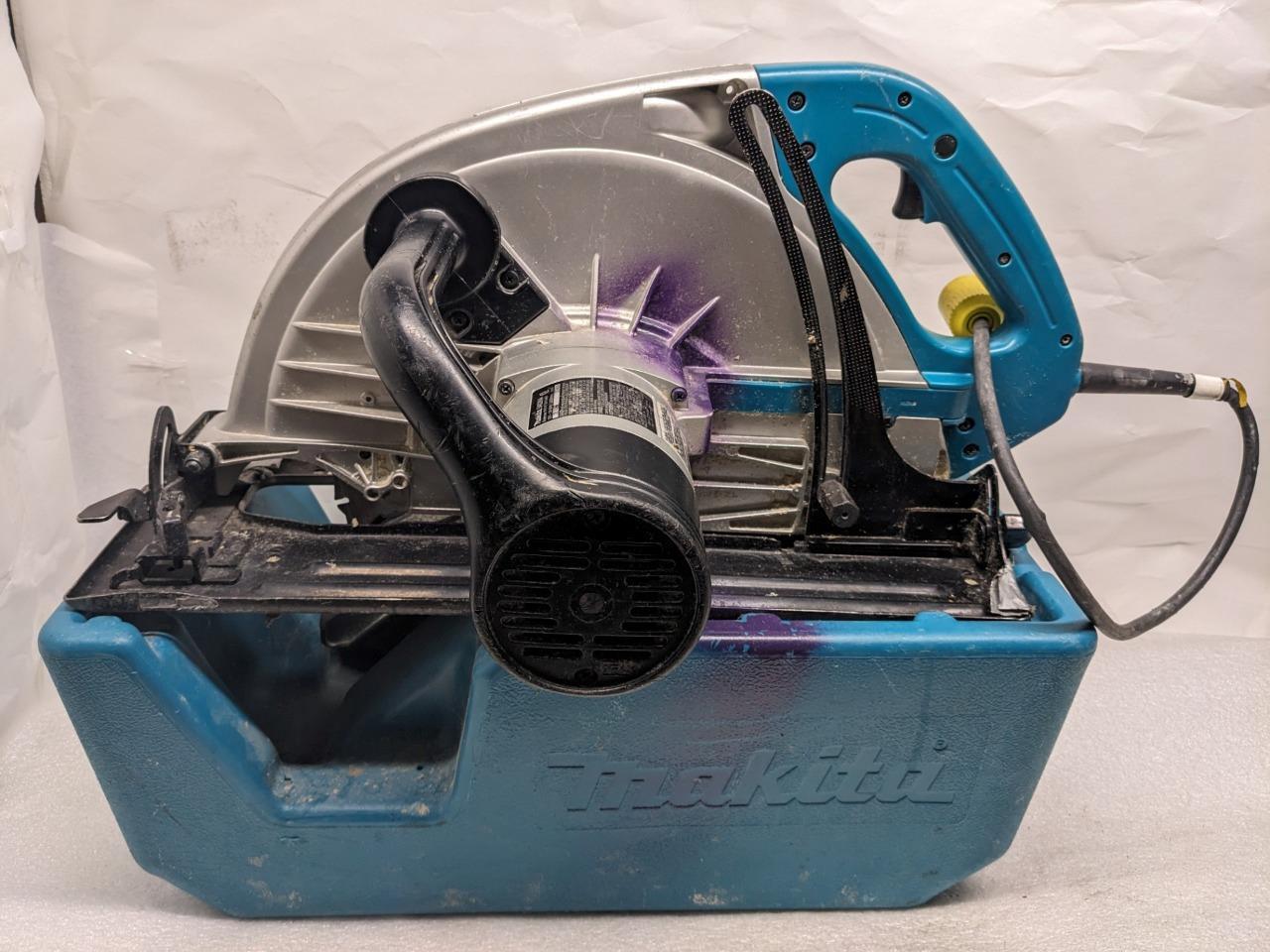 Makita 5402NA Corded 16-5/16" Beam Circular Woodcutting Saw 2011 used B1B2