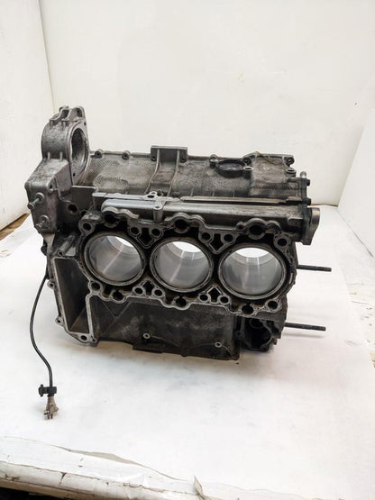 PORSCHE 911/996 3.4L RIGHT AND LEFT SIDE ENGINE BLOCK 9961011510R USED 996BGL2