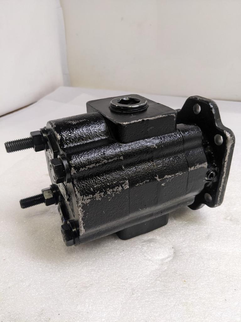PARKER 3139610658 PG051 SERIES HYDRAULIC GEAR PUMP CAST IRON NEW R11