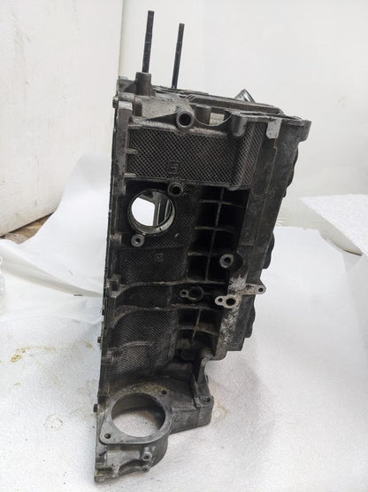 PORSCHE 911/996 RIGHT SIDE ENGINE BLOCK 9961011690R USED B2