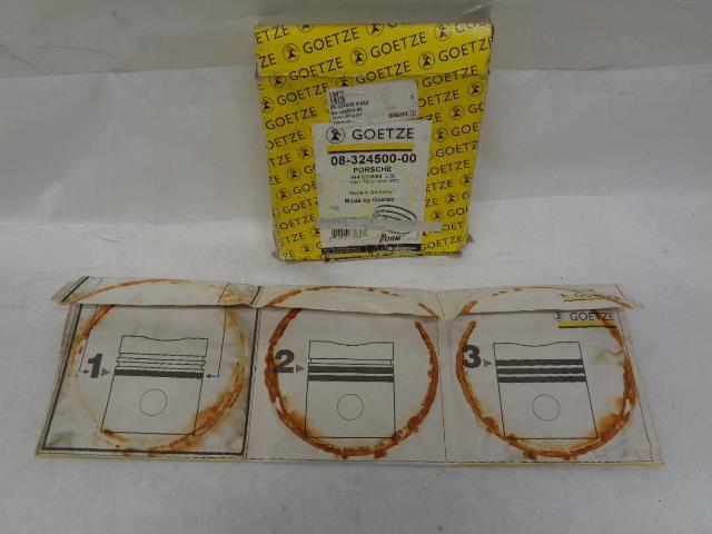 NEW *RUSTED* GOETZE RINGS FOR PORSCHE 944 968 3.0L 08-324500-00 R20T5