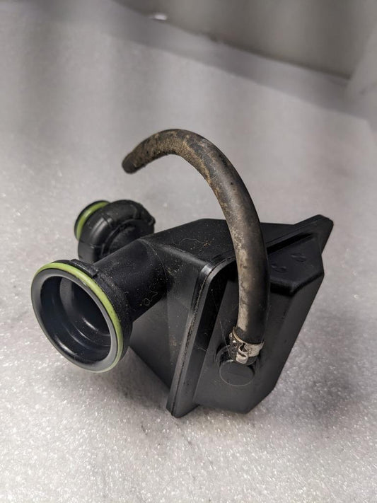 PORSCHE CAYMAN POWER STEERING HYDRAULIC FLUID RESERVOIR 98731422500 USED 996B.GL