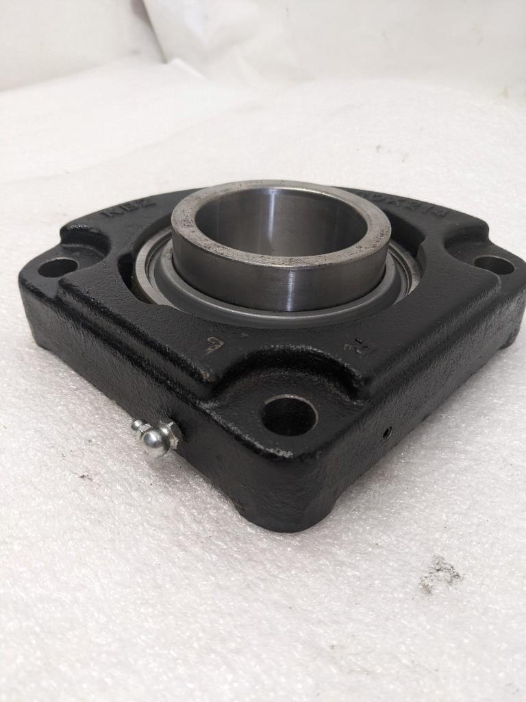KBZ F3DX214 PILLOW BLOCK 3 BOLT NEW R27