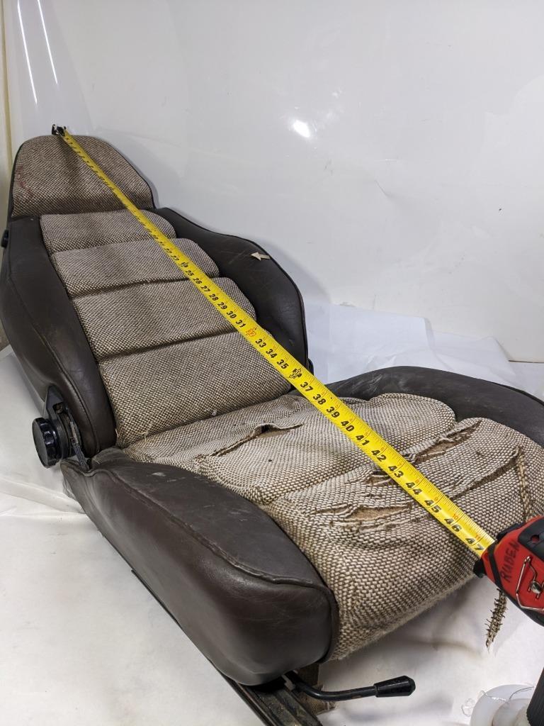 PORSCHE 1981 998 BROWN RECLINING MANUAL SEAT FOR PORSCHE (RIGHT) USED B2