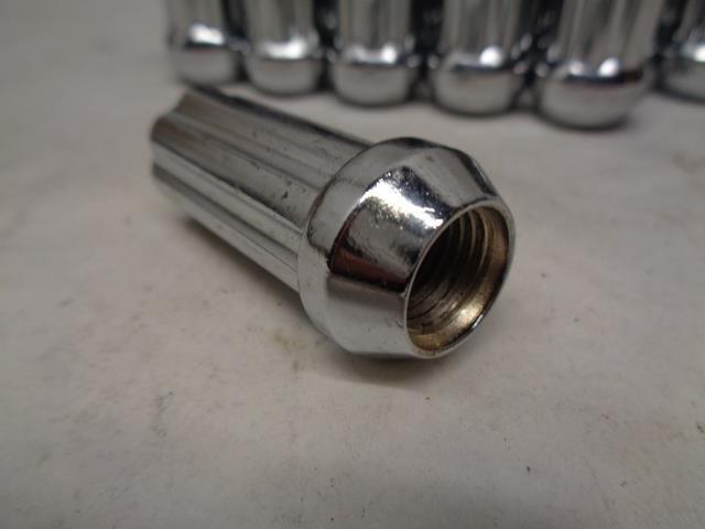 1 NEW 24 PACK CHROME SPLINE LUG NUTS FOR CHEVY SILVERADO R15T3