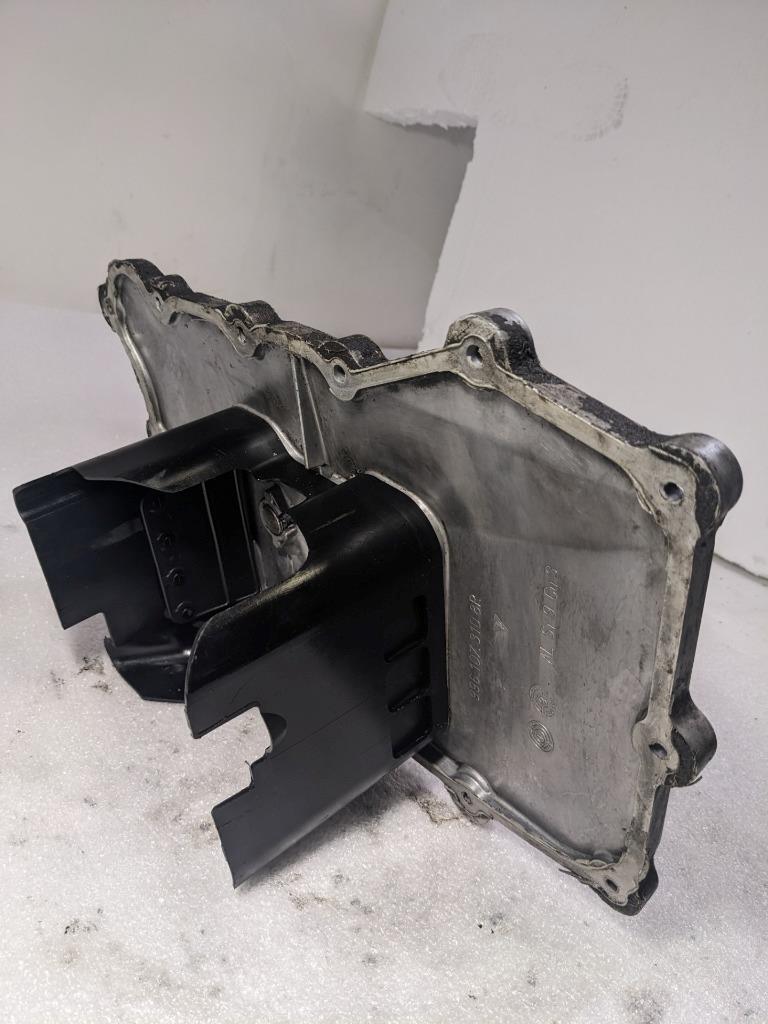 PORSCHE 911/996 ENGINE OIL SUMP PLATE/PAN 9961073108R USED 996BGLT3