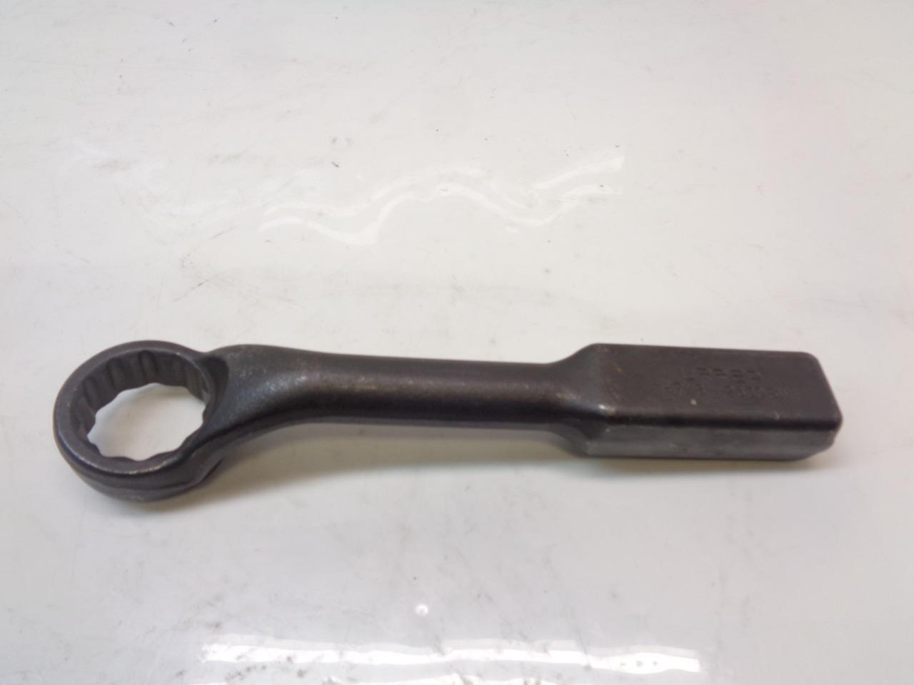 NEW URREA 2630SW 1-7/8" 12 POINT OFFSET STRIKING WRENCH R22T4