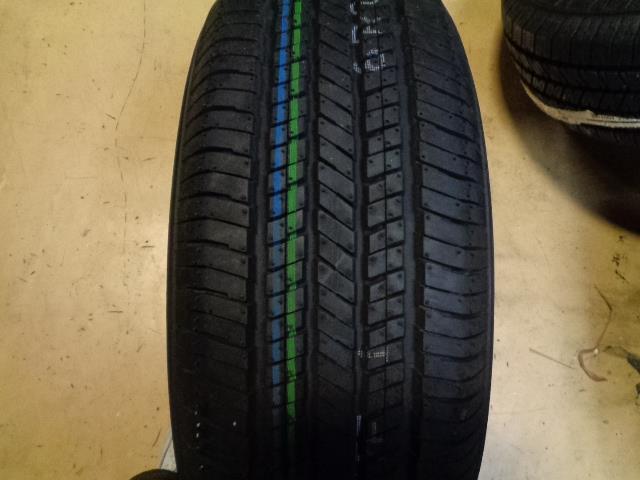 YOKOHAMA AVID S34FV P 215 60 16 94 H SL TIRE 110193250 BQ4