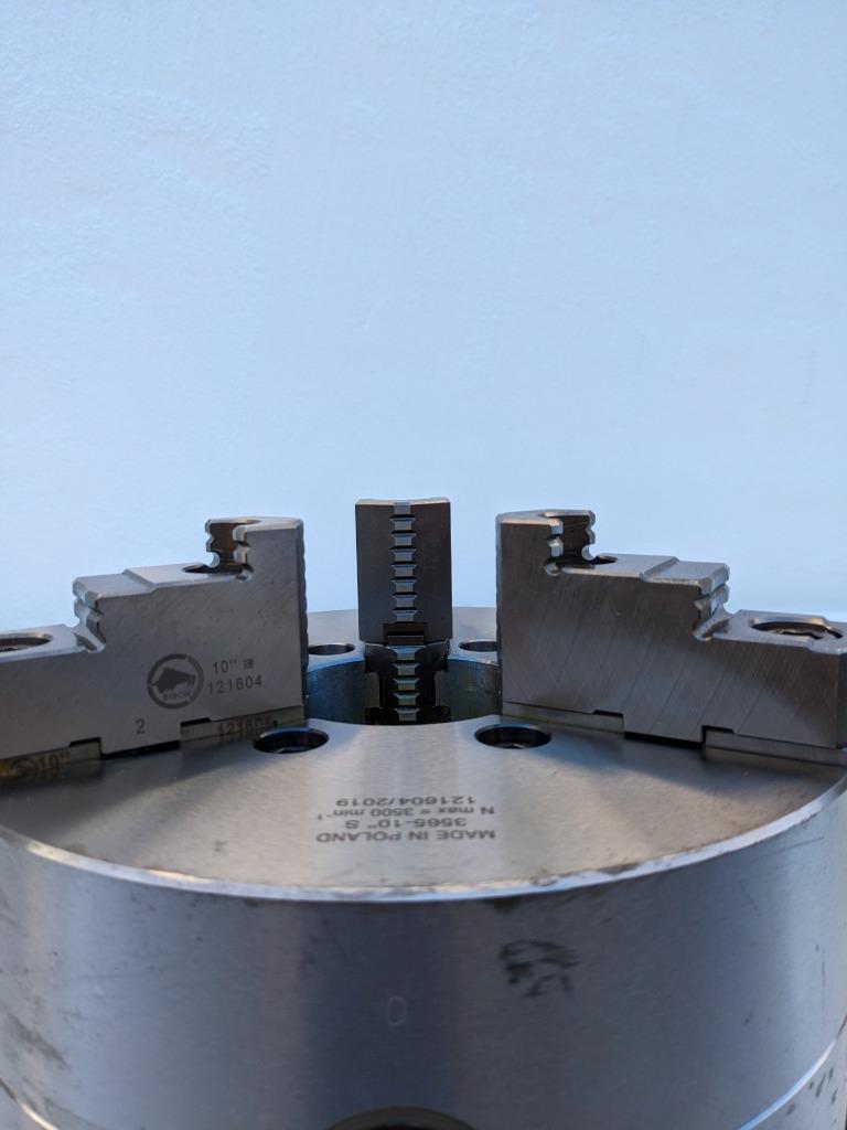 BISON 10" SELF CENTERING CHUCK WITH FINE ADJUSTMENT FRONT MOUNTING 3565-10 R34