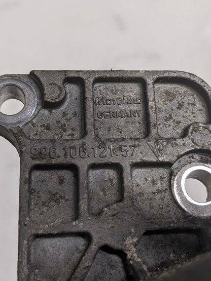 PORSCHE BOXSTER 997/986/911 HOUSING THERMOSTAT 99610612157 USED 996BGL2T2