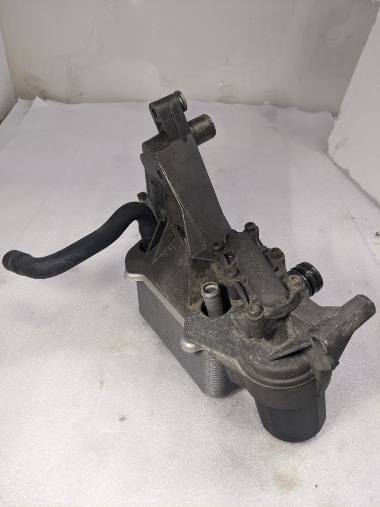 PORSCHE CAYENNE 4.5L V8 ENGINE OIL FILTER HOUSING BRACKET 94810720203 USED R20