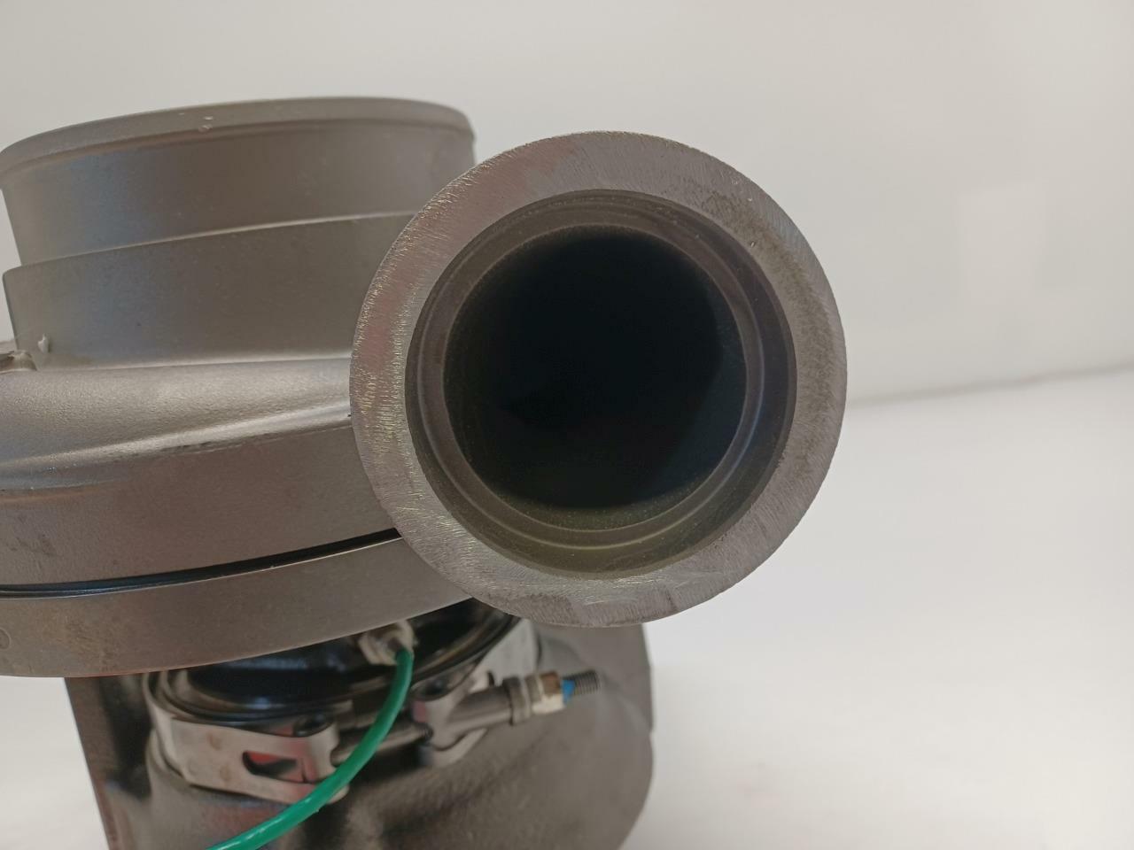 GENUINE REMANUFACTURED DETROIT DIESEL GHG14 TRUCK TURBOCHARGER RA4710967399 E2