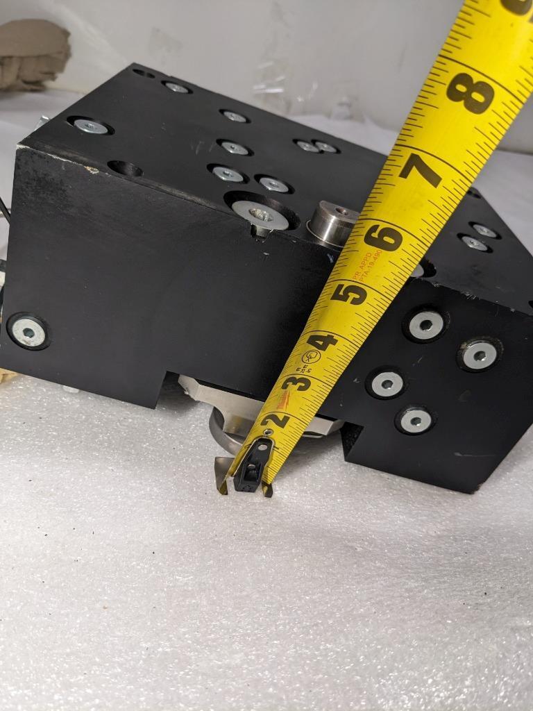 HYDRAULIC MANIFOLD ASSEMBLY 203270-1 VACRO USED R10