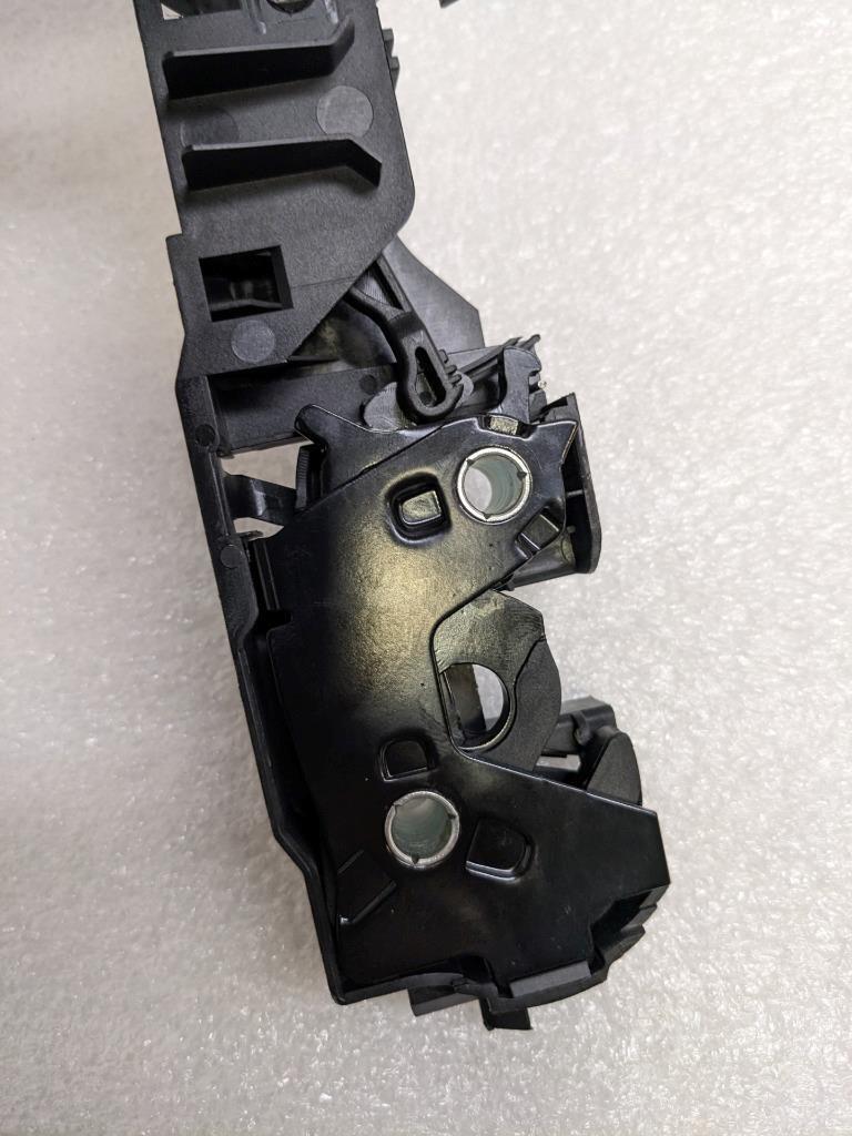 PORSCHE 9P1885113 FOLDING SEAT LATCH LH REAR FOR 2012-2024 911 NEW PGB2TB