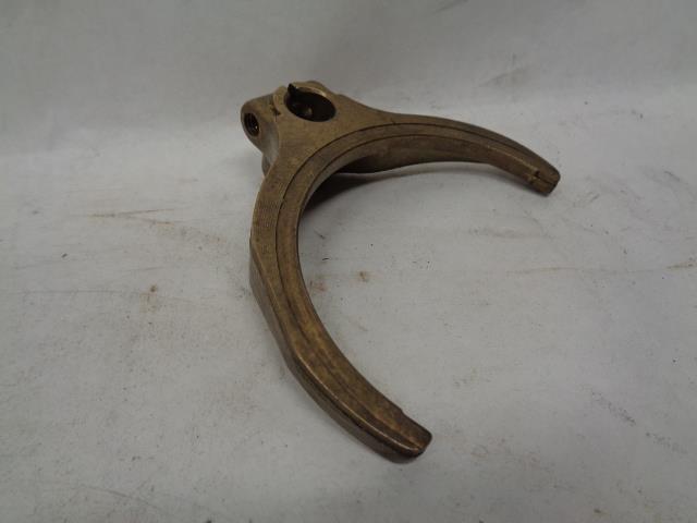 USED GENUINE PORSCHE MANUAL TRANSMISSION SHIFT FORK 915 303 111 00 R25T5