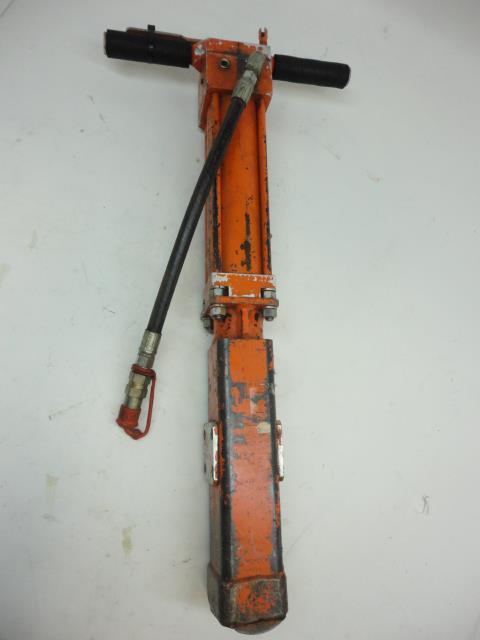 RACINE RAILROAD PRODUCTS 13,000 PULL FORCE HYDRAULIC SPIKE PULLER