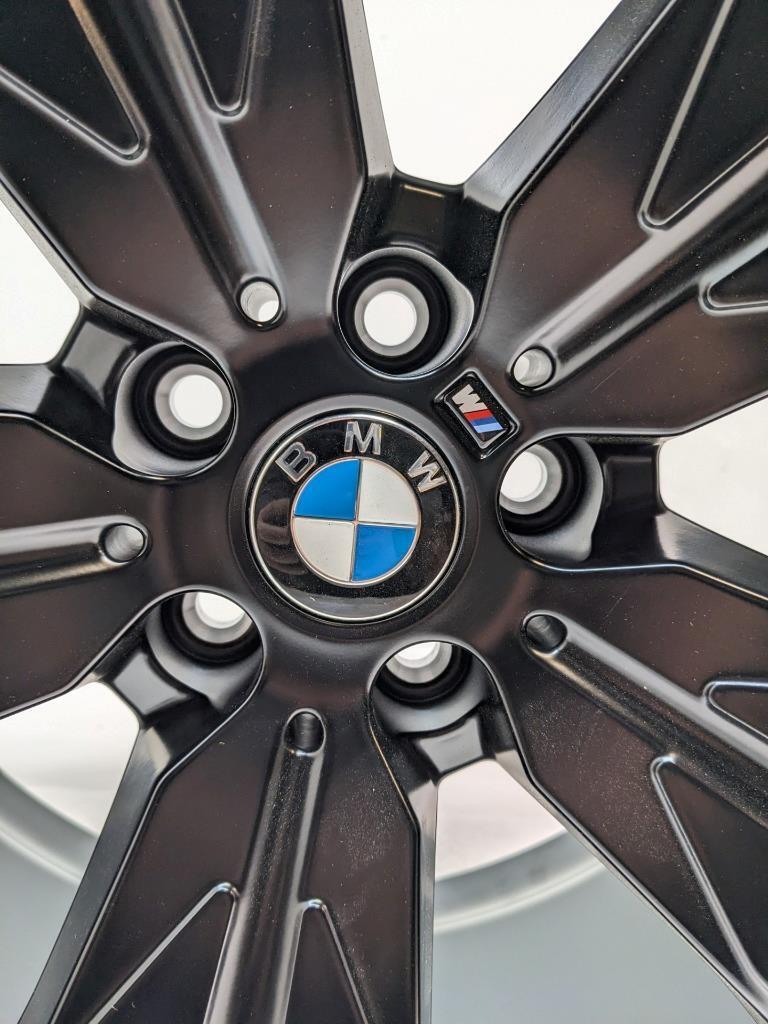 1 BMW 36118090108 REAR WHEEL 10.5X22 ET43 BLACK 5X112 FOR 2018-2024 X7 NEW WR
