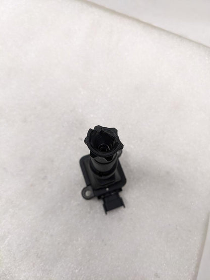 DAMAGED PORSCHE 99660210200 IGNITION COIL 2002-2008 PORSCHE 911 USED R20T6