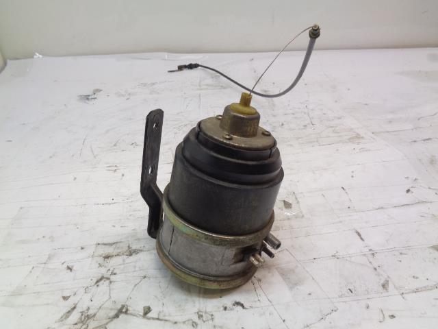 PORSCHE 91161712302 CRUISE CONTROL VACUUM SERVO FOR PORSCHE 911 USED R20