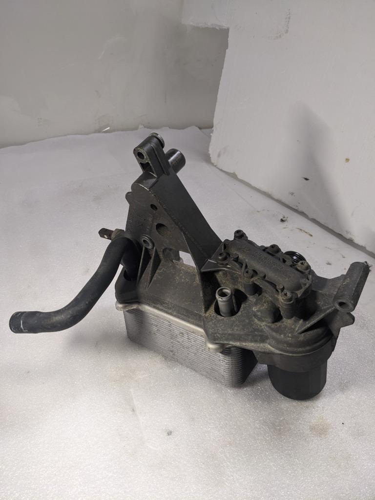 PORSCHE CAYENNE 4.5L V8 ENGINE OIL FILTER HOUSING BRACKET 94810720203 USED R20