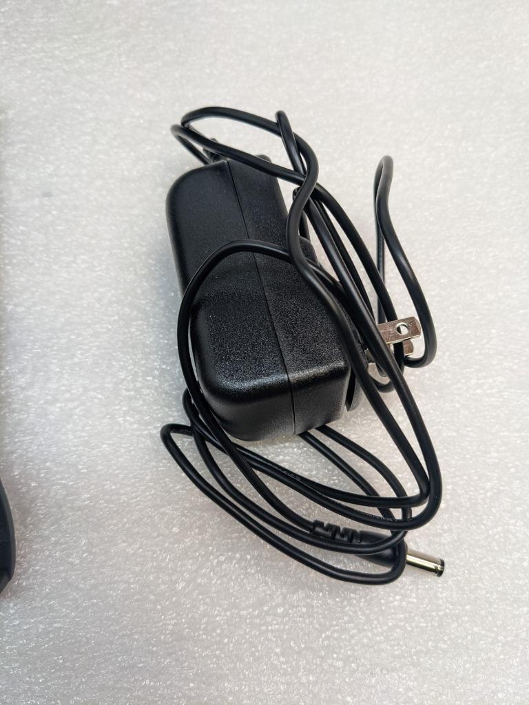 MEGGER LOW RESISTANCE OHMMETER DLR02 2A DUCTER USED R27