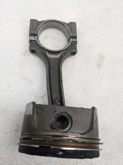 PORSCHE 986 BOXSTER 2.7L PISTON W/CONNECTING ROD #4 9961031028R USED 996GL2T1