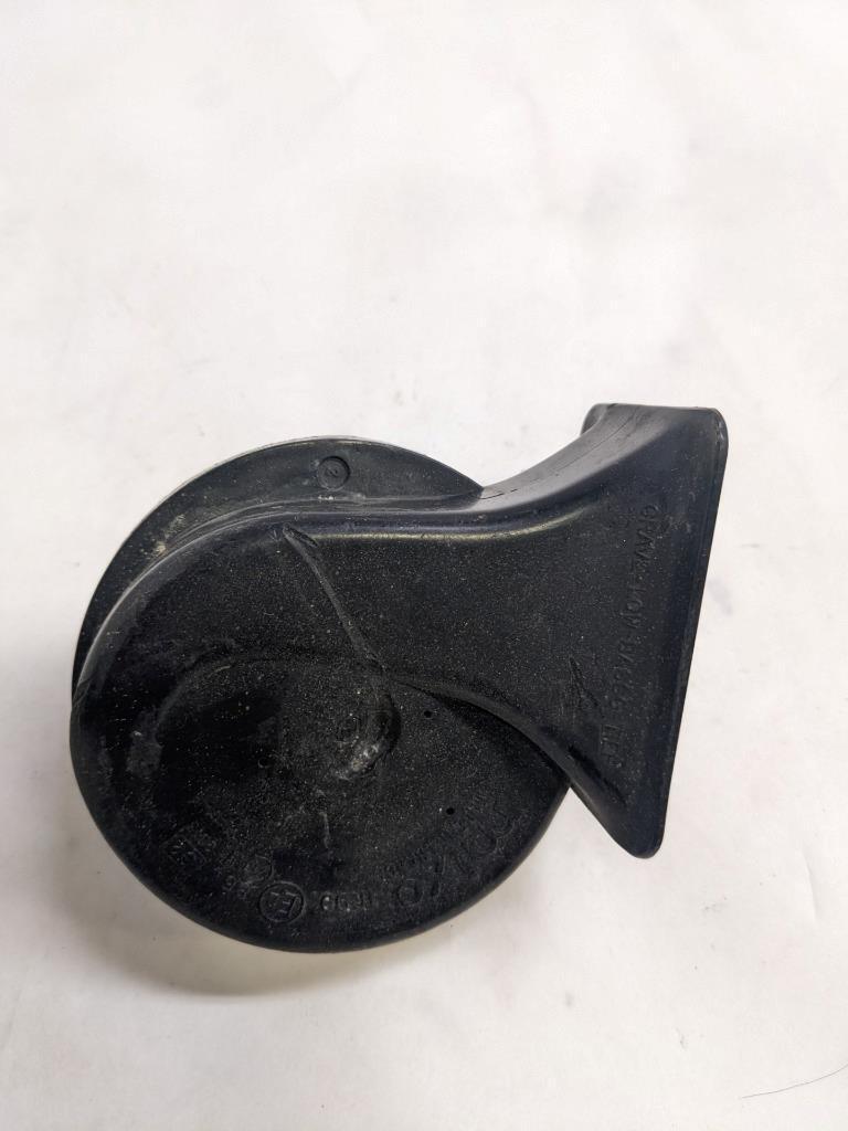 MIXO VOLVO-PORSCHE-R35 LOW PITCH TONE ELECTRIC HORN SIREN MIXO TR99 USED R21T2