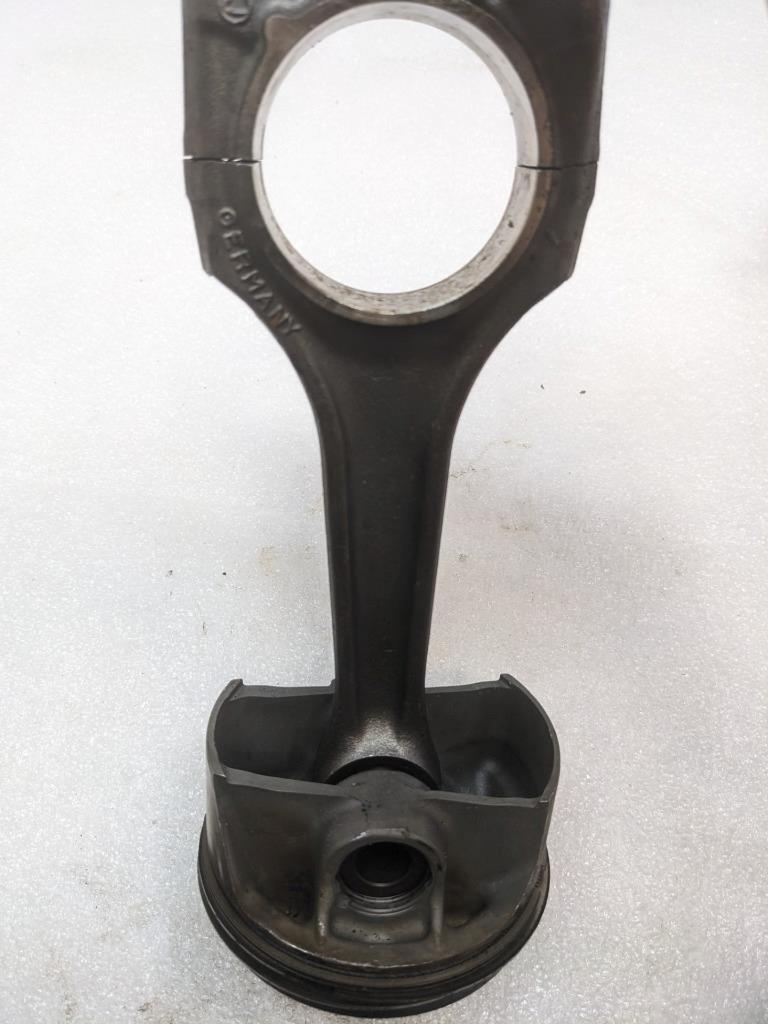 PORSCHE CAYENNE PISTON CONNECTING ROD #5 (CRACKED) 9461191R USED R24