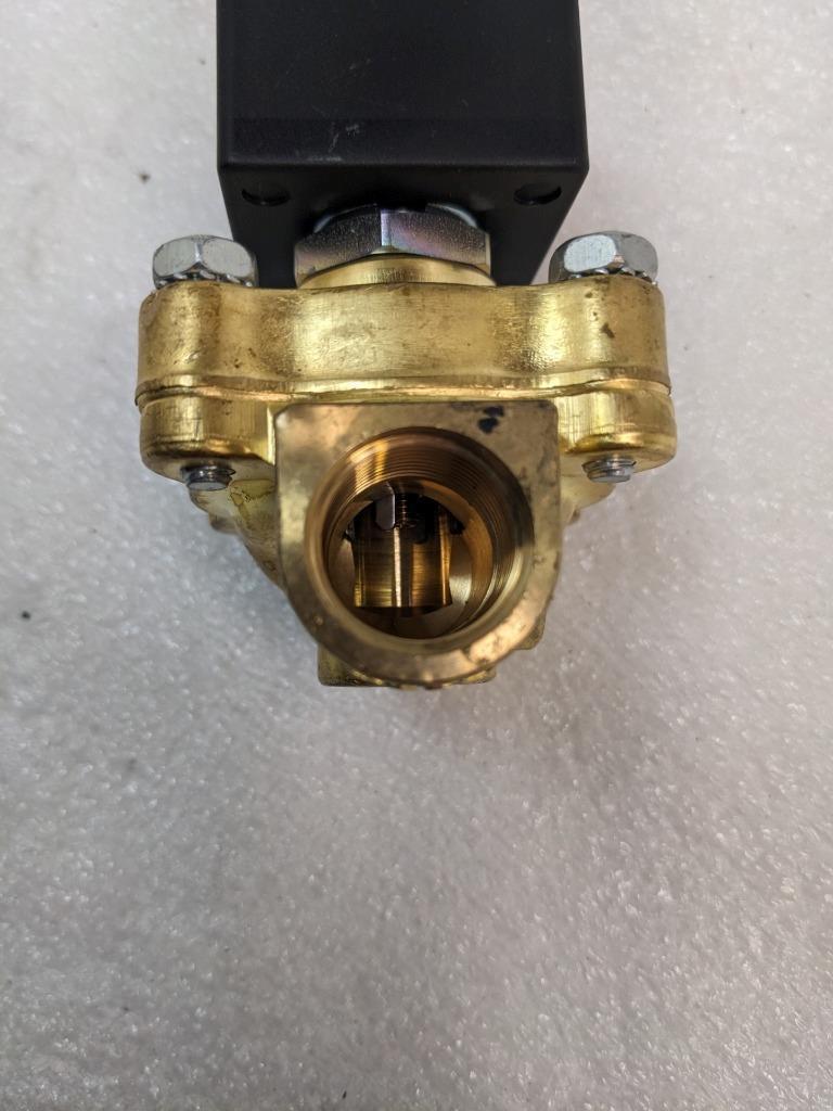 ASCO SCXE220A021 PILOT OPERATED STEAM SOLENOID VALVE 1/2" ORIFICE NEW R27