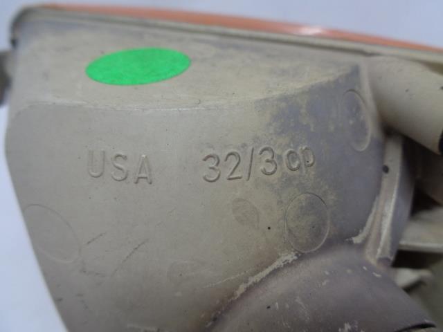 USED GENUINE PORSCHE AMBER RIGHT TURN SIGNAL LIGHT 964 631 405 01 R25T1