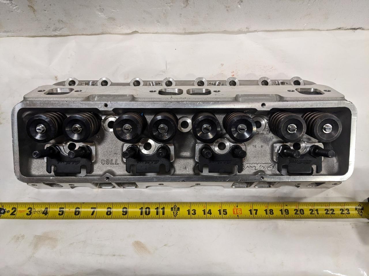 Edelbrock 77589 SBC VICTOR JR CY NEW I2