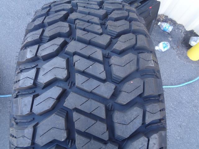 RADAR RENEGADE R/T BSW LT 33 12.5 17 121Q LRE 10PLY TIRE RASYTH0264 SU2