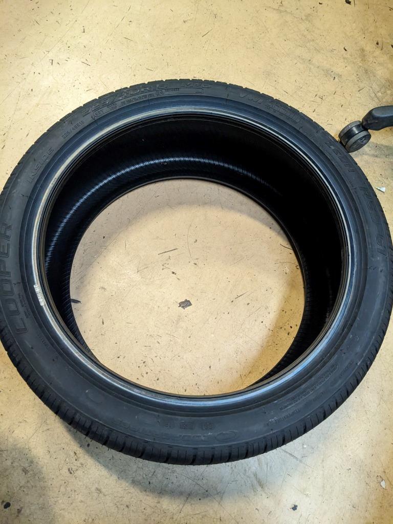 COOPER ZEON RS3-G1 P 225 40 18 92Y XL TIRE 90000035985 CQ2