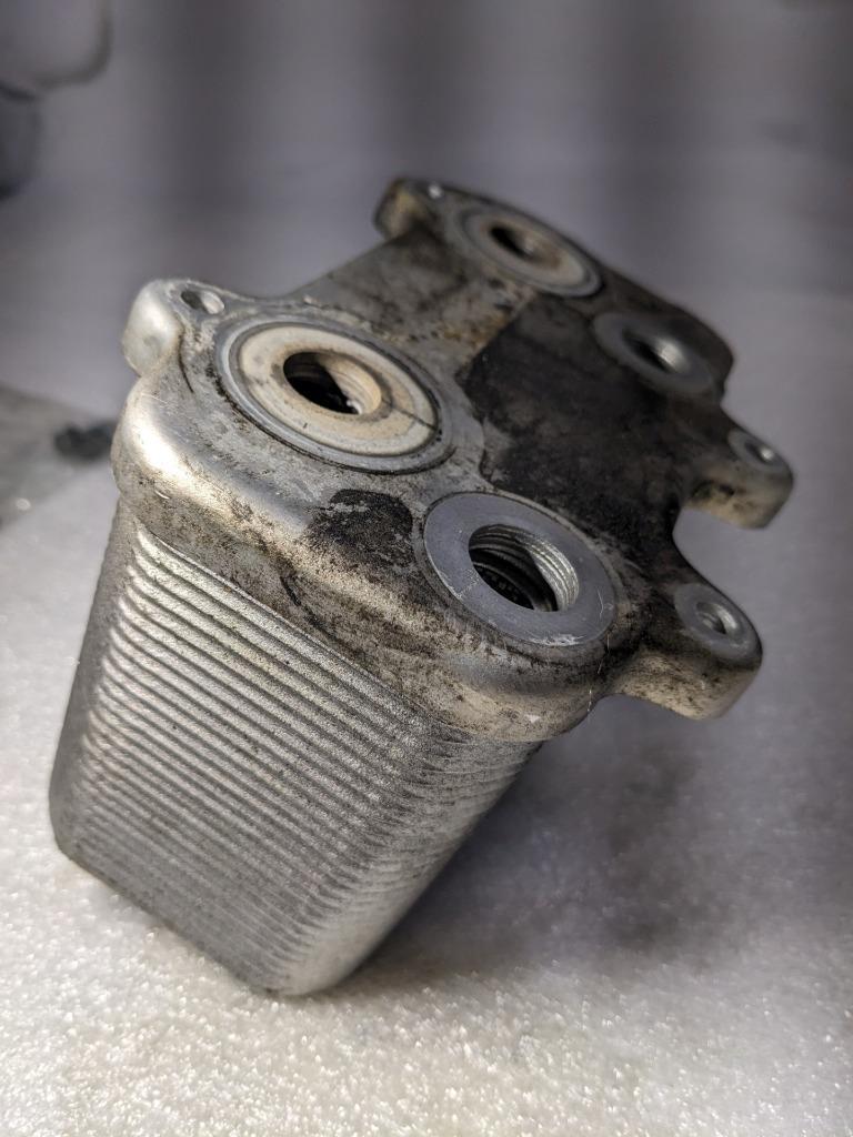 PORSCHE 911 BOXSTER OIL COOLER 99613702557 USED 996B.G.L.