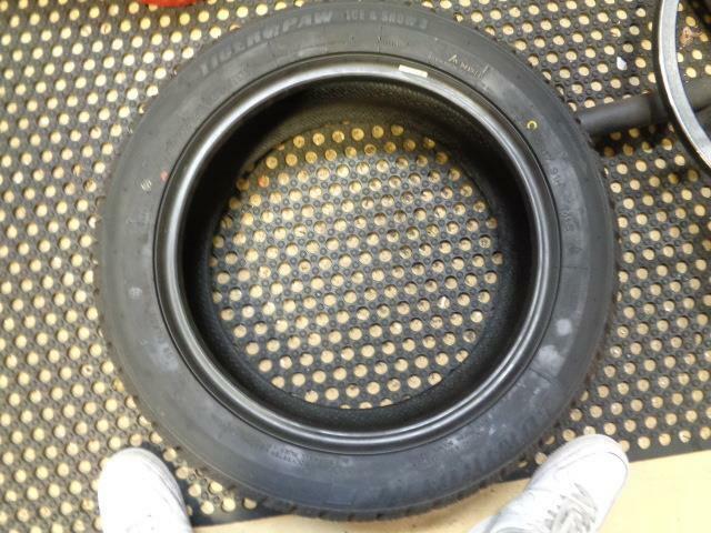 1 NEW UNIROYAL TIGER PAW SNOW AND ICE 3 205 55 17 91H SNOW WINTER TIRE 09240