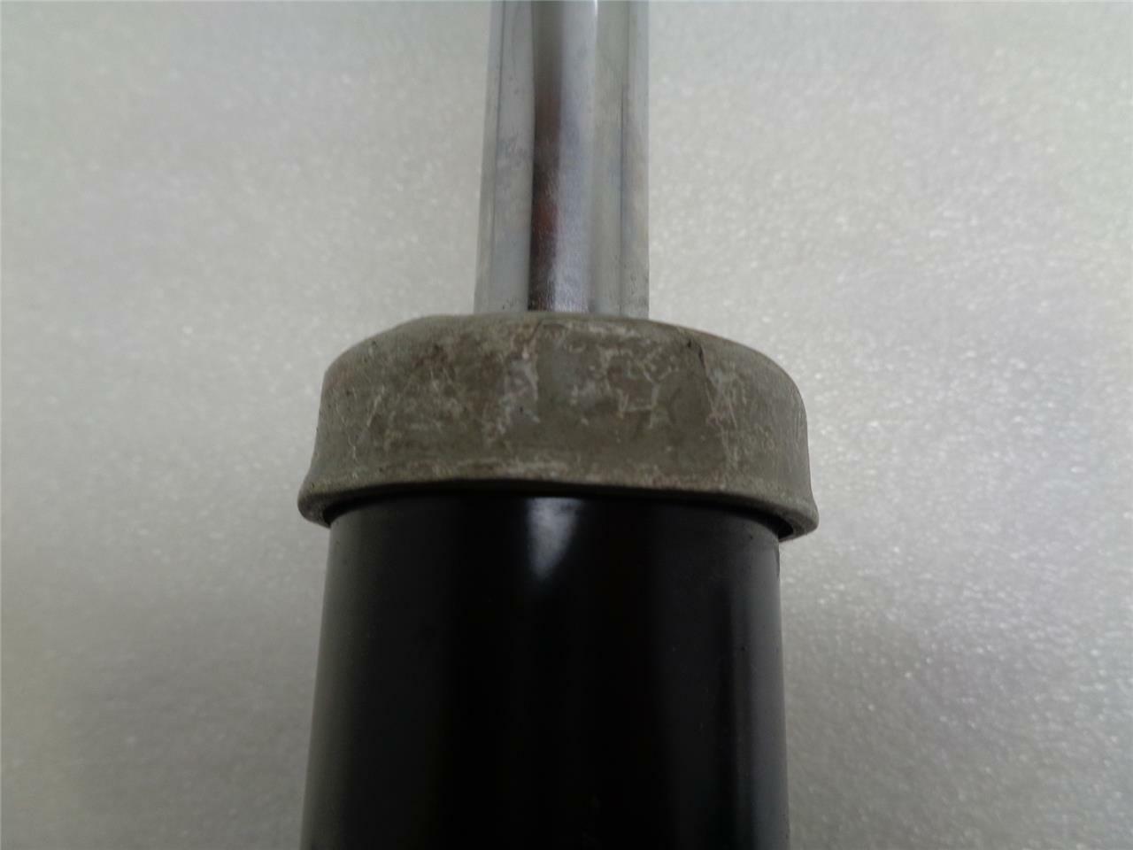 NEW PAIR OF GENUINE NISSAN FRONT STRUTS FOR '97-'99 MAXIMA R9