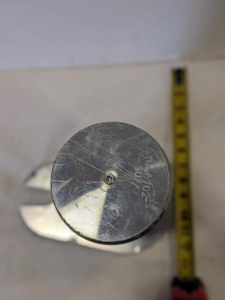 JOHN DEERE PIN FASTENER SPECIAL 844 AT458702 BSIG1