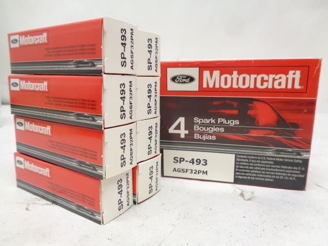 NEW MOTORCRAFT PLATINUM SPARK PLUG FOR CADILLAC 8 PACK SP-493 R13T1