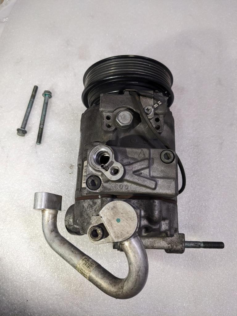 PORSCHE 911 996 DENSO AIR CONDITIONING COMPRESSOR 99612601151 USED 996BGL