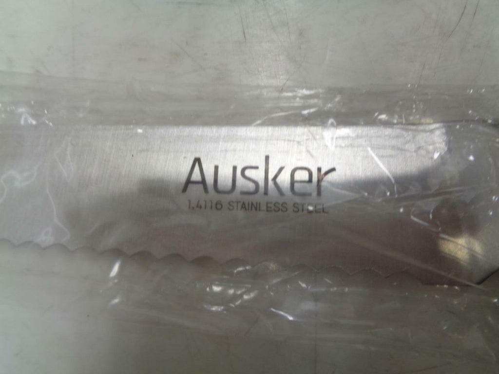 NEW AUSKER 6 PIECE STAINLESS STEEL KNIFE SET WITH BLOCK SR
