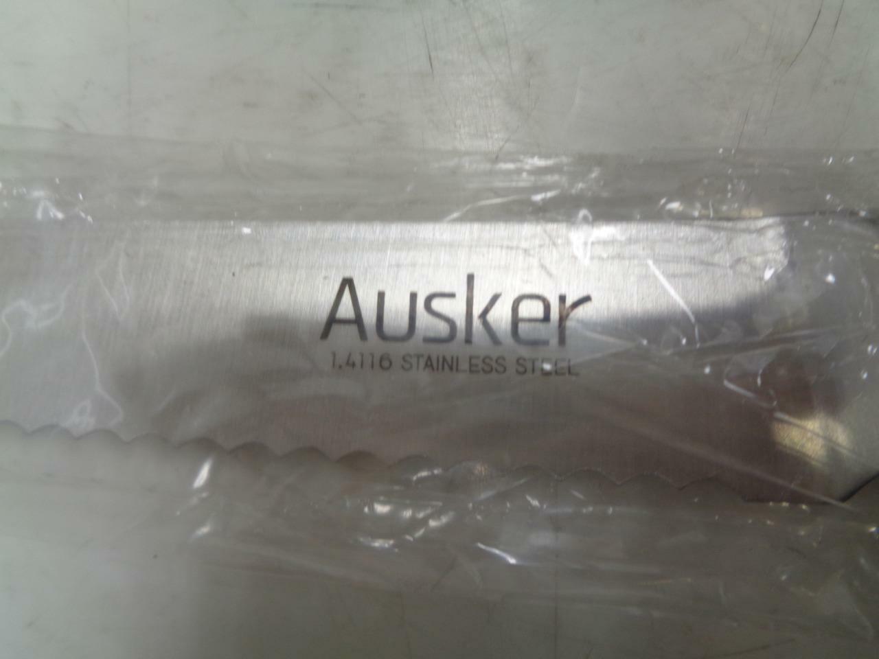 NEW AUSKER 6 PIECE STAINLESS STEEL KNIFE SET WITH BLOCK SR
