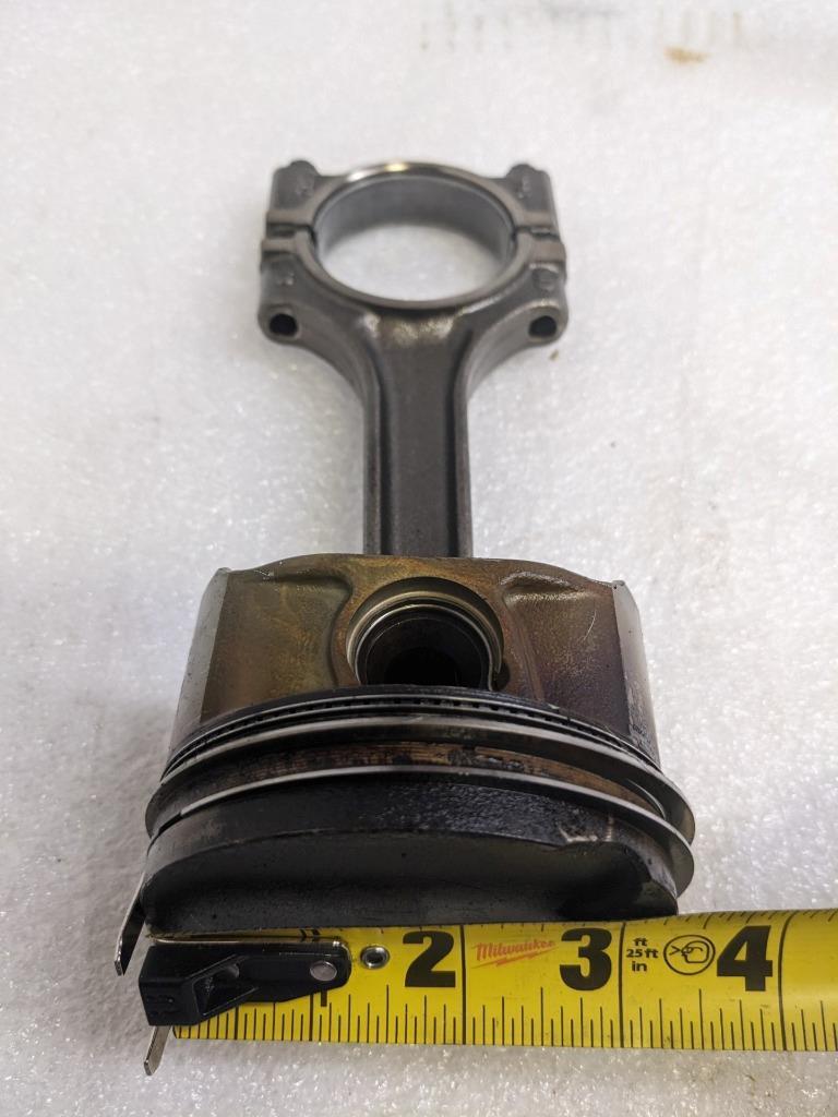 PORSCHE 996/911 CONNECTING PISTON RODS 9961031028R USED 996BGL2T2