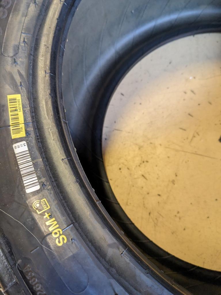 MICHELIN PILOT SPORT GT S9M+ COMPETITION TIRE HARD 30 65 18 TIRE 90385 CQ3