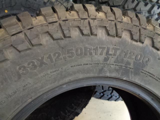 DTO ROUGH COUNTRY OVERLANDER M/T BSW LT 33 12.5 17 120Q LRE 10PLY TIRE 97010124