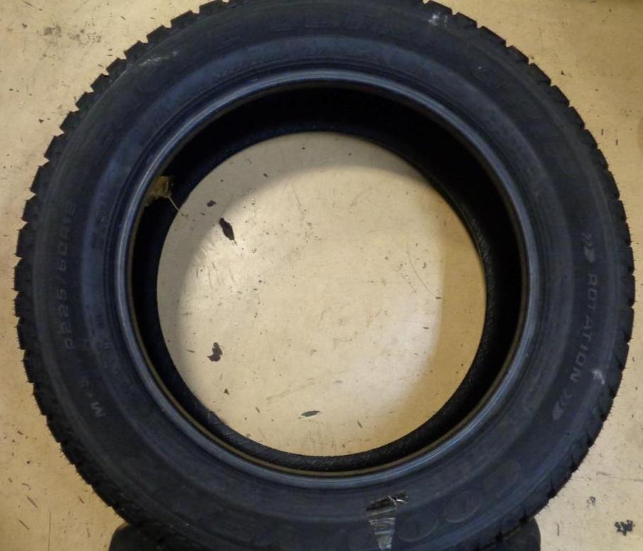 GOODYEAR EAGLE ULTRA GRIP GW-3 225 60 18 99V SNOW WINTER TIRES 166585530 BQ4