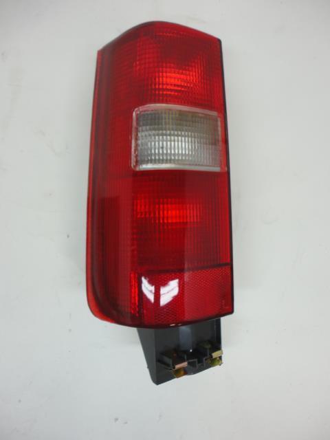 NEW URO 3512431 TAIL LIGHT ASSY REPLACEMENT LEFT SIDE FITS 1994-97' VOLVO 850